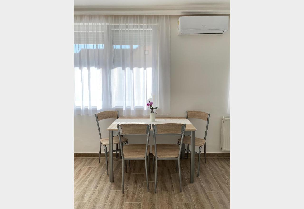 Andrea Apartmanok 2 Hajdúszoboszló Dış mekan fotoğraf